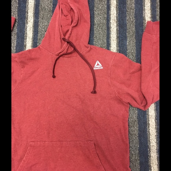 Reebok red pullover - Picture 8 of 9